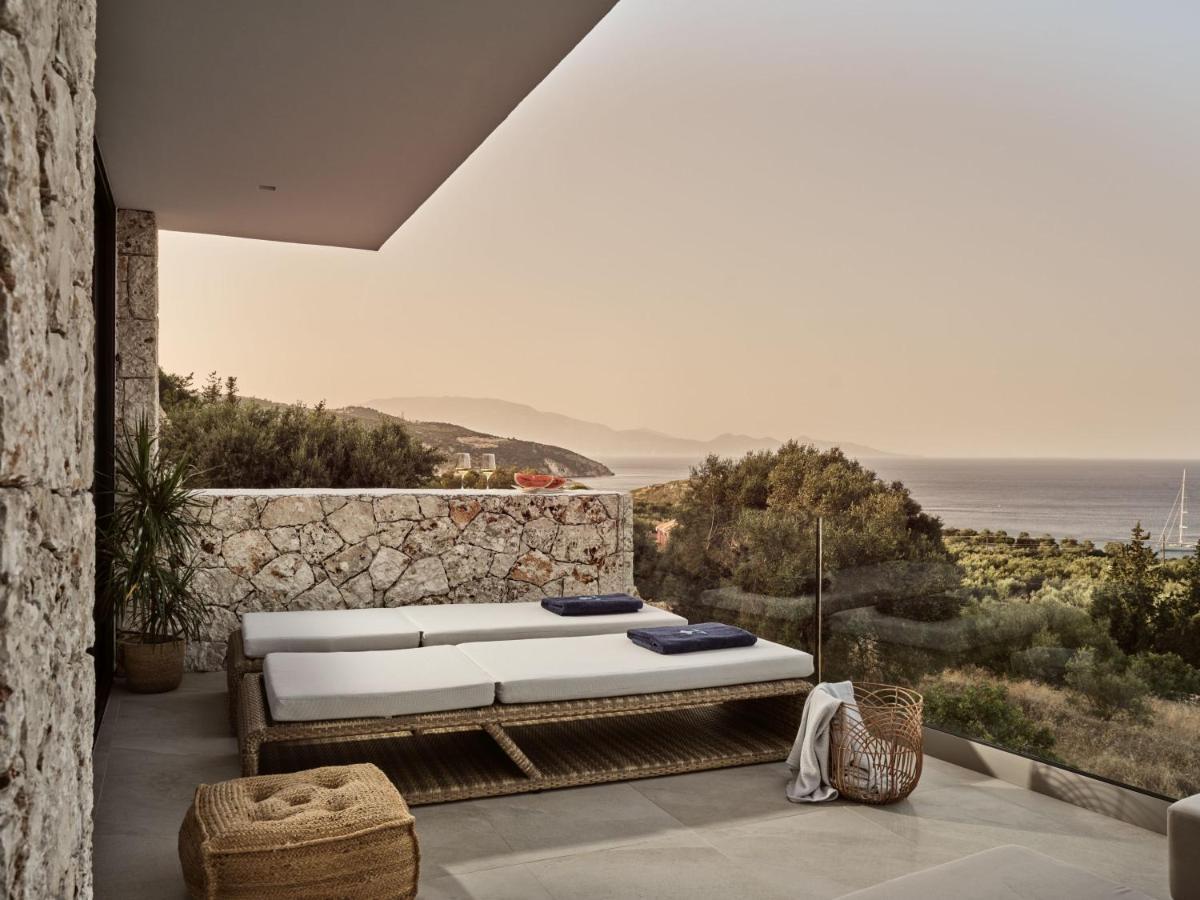 The Sall Suites Complex B - Iconic Sea Views, By Zantewize 아기오스니콜라우스 외부 사진